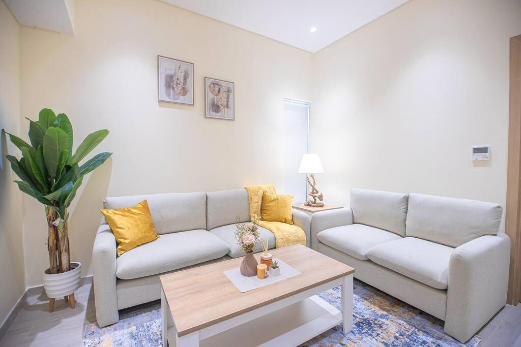 Luxury 3 Bdr Villa By The Sea 54 フジャイラ エクステリア 写真