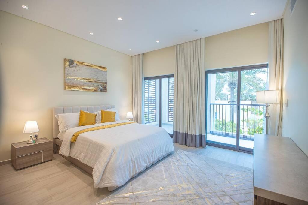 Luxury 3 Bdr Villa By The Sea 54 フジャイラ エクステリア 写真
